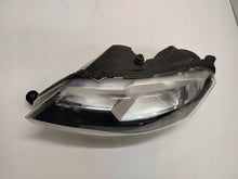 Load image into Gallery viewer, Frontscheinwerfer Skoda Rapid 5JB941015 Links Scheinwerfer Headlight SCH9501466015ud
