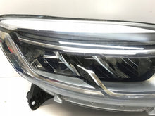 Load image into Gallery viewer, Frontscheinwerfer Renault Captur 260107244R Full LED Rechts Headlight