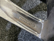 Laden Sie das Bild in den Galerie-Viewer, 1x Alufelge 18 Zoll 8.0" 5x112 44ET Glanz 3V0601025AP Mg Superb Iii Rim Wheel FEL3457724134fh