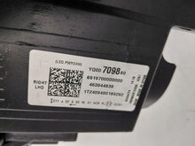 Laden Sie das Bild in den Galerie-Viewer, Frontscheinwerfer Opel Crossland YQ00709880 39153538 LED Rechts oder Links SCH6030027759yc