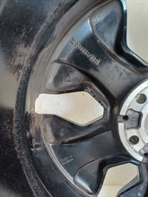 Laden Sie das Bild in den Galerie-Viewer, 1x Alufelge 18 Zoll 7.5&quot; 5x112 53ET Glanz Schwarz A2474012800 Mercedes-Benz W247