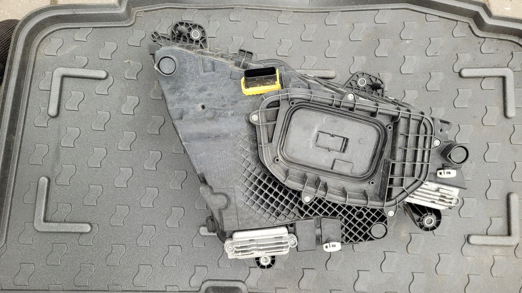 Frontscheinwerfer Volvo 24065619 Rechts Scheinwerfer Headlight SCH3160692838mh
