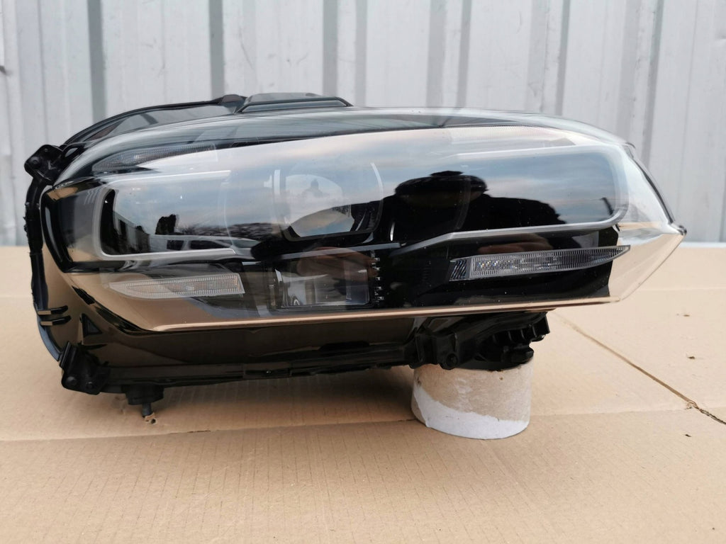Frontscheinwerfer Porsche Taycan 9J1941032 Rechts Scheinwerfer Headlight SCH8005009231jr
