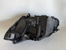 Load image into Gallery viewer, Frontscheinwerfer Mercedes-Benz W205 A2059062402 Rechts Scheinwerfer Headlight SCH1522434412cq