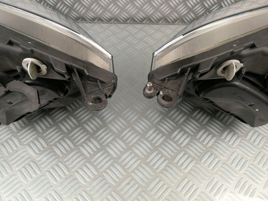 Frontscheinwerfer Citroën C4 Grand Picasso Xenon Ein Stück (Rechts oder Links)