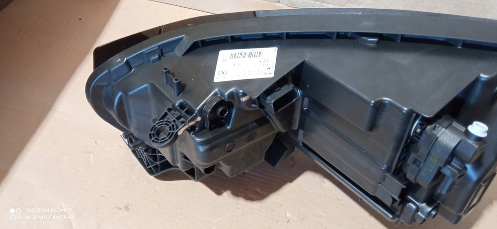 Frontscheinwerfer Renault Scenic 260107747R LED Rechts Scheinwerfer Headlight SCH4693657761ng