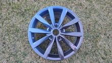 Load image into Gallery viewer, 1x Alufelge 17 Zoll 6.0" 5x112 48ET 5G0601025 VW Golf Rim Wheel FEL5996720463yn
