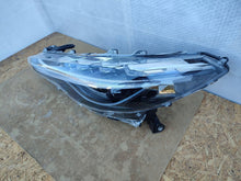 Laden Sie das Bild in den Galerie-Viewer, Frontscheinwerfer Toyota Corolla HASC016184 LED Links Scheinwerfer Headlight SCH1307234414ll