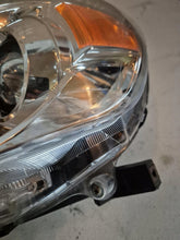 Laden Sie das Bild in den Galerie-Viewer, Frontscheinwerfer Mitsubishi Asx P9135L Links Scheinwerfer Headlight