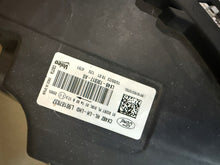 Laden Sie das Bild in den Galerie-Viewer, Frontscheinwerfer Ford Kuga I LV4B-13E017-AS Full LED Rechts oder Links SCH6314661610qs