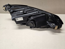 Laden Sie das Bild in den Galerie-Viewer, Frontscheinwerfer VW Golf VIII I 5H1941005C Links Scheinwerfer Headlight SCH3641003126qq