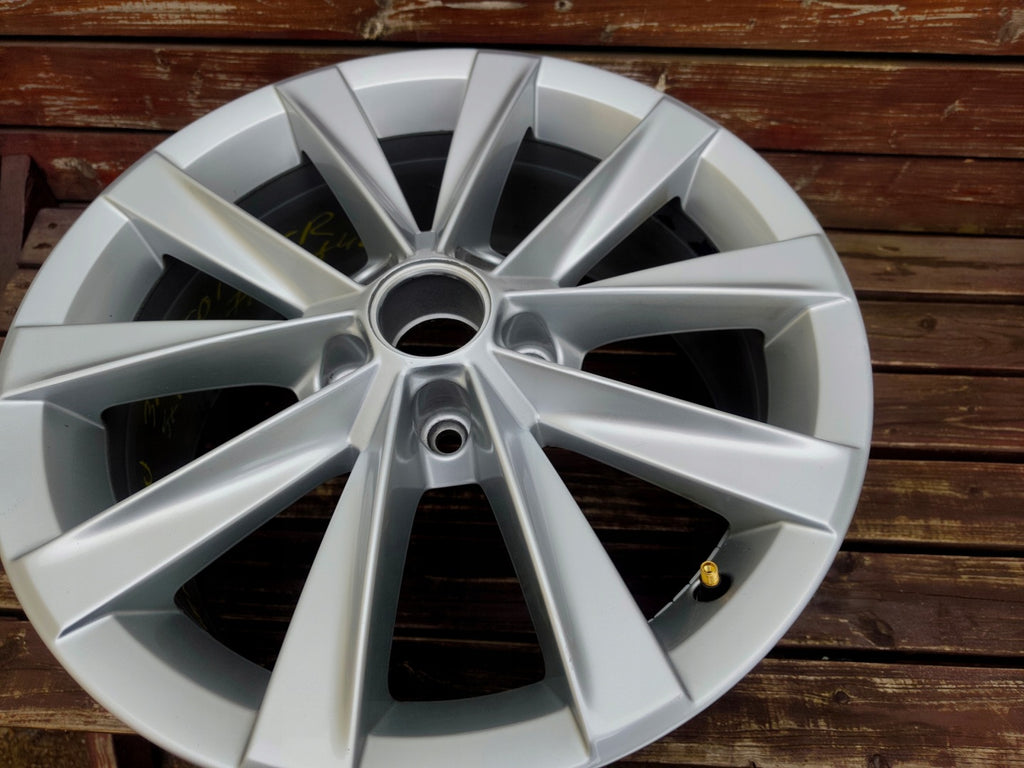 1x Alufelge 17 Zoll 7.0" 5x112 42ET Glanz Silber 3AA601025R VW Passat B7 FEL6831351168ar