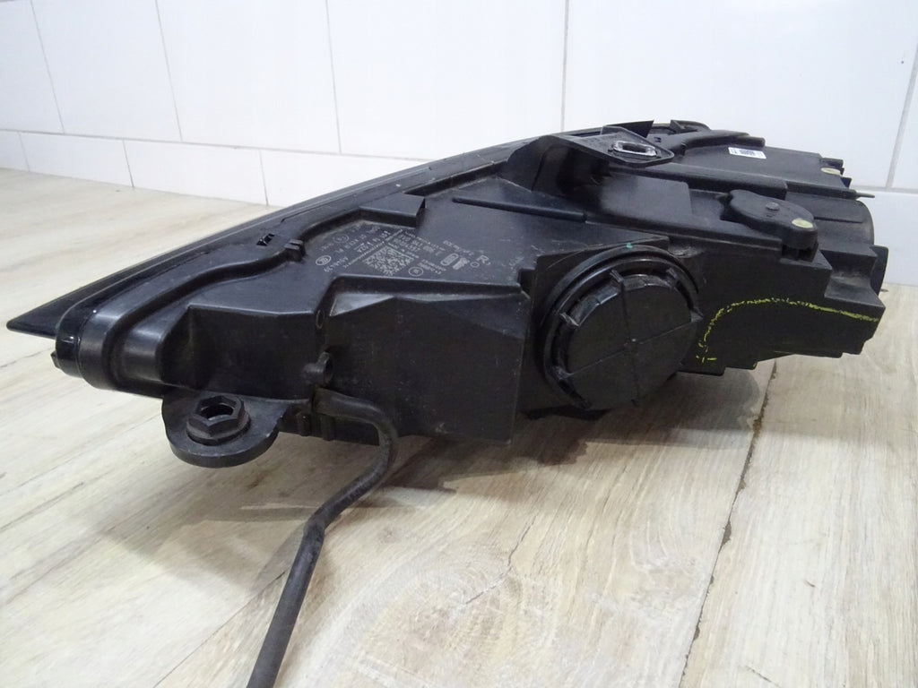 Frontscheinwerfer Audi A3 8V0941006E 90104557 Xenon Rechts Headlight