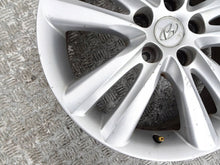 Load image into Gallery viewer, 1x Alufelge 17 Zoll 5x114.3 Hyundai Ix35 Rim Wheel FEL3938380562kk