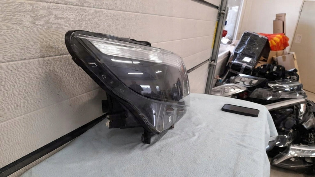 Frontscheinwerfer Mercedes-Benz Vito W447 A4479067800 Rechts Headlight SCH7896811731eu
