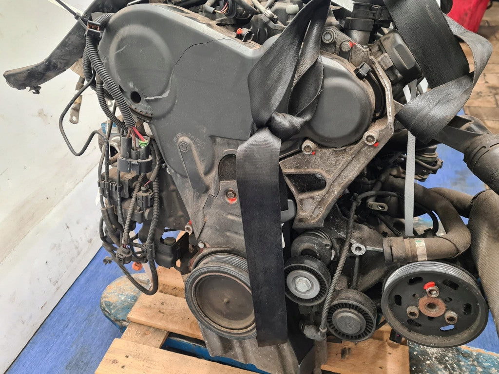 Motor Audi A4 B8 CAG 2.0 TDI 143PS 271TKm 2009 Diesel Engine Komplett