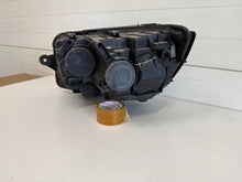 Laden Sie das Bild in den Galerie-Viewer, Frontscheinwerfer VW Transporter Caravelle 90073565 7E1941016AD Rechts Headlight SCH3655936111um