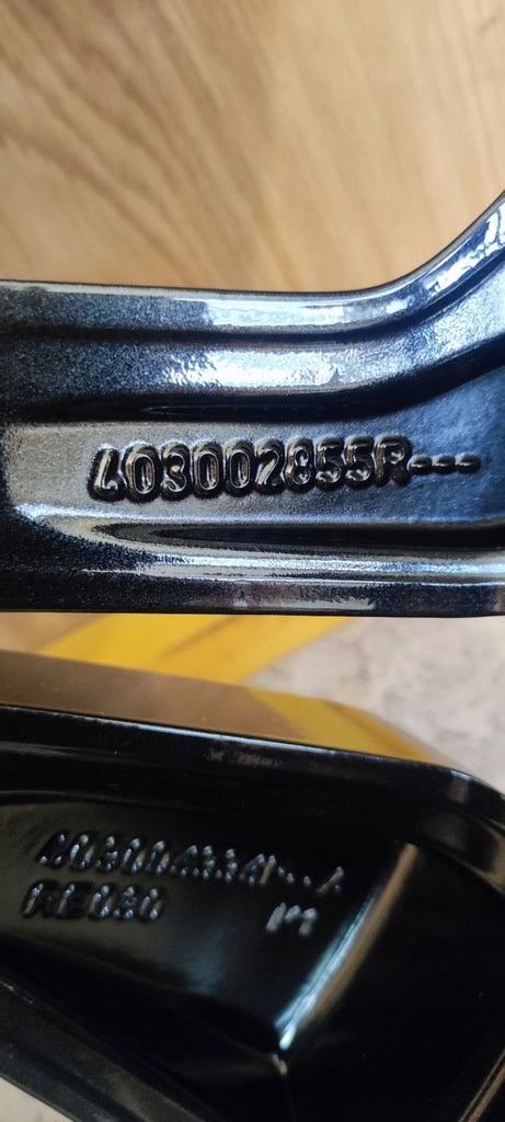 1x Alufelge 18 Zoll 7.5" 5x114.3 46ET Glanz Silber 403002855R Mg Rim Wheel FEL8424238881ro