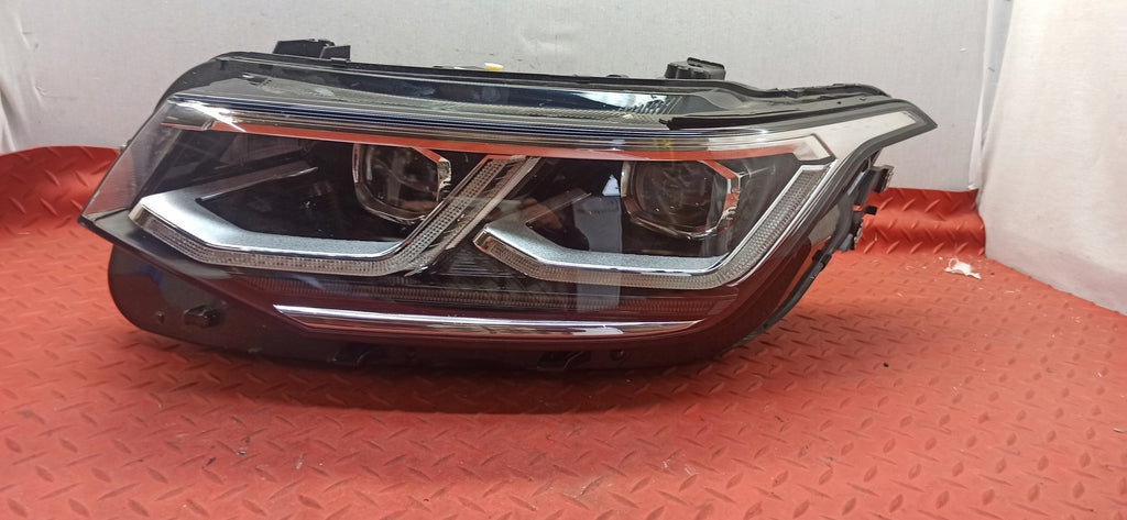 Frontscheinwerfer VW Tiguan 5NN941081D Full LED Ein Stück (Rechts oder Links)