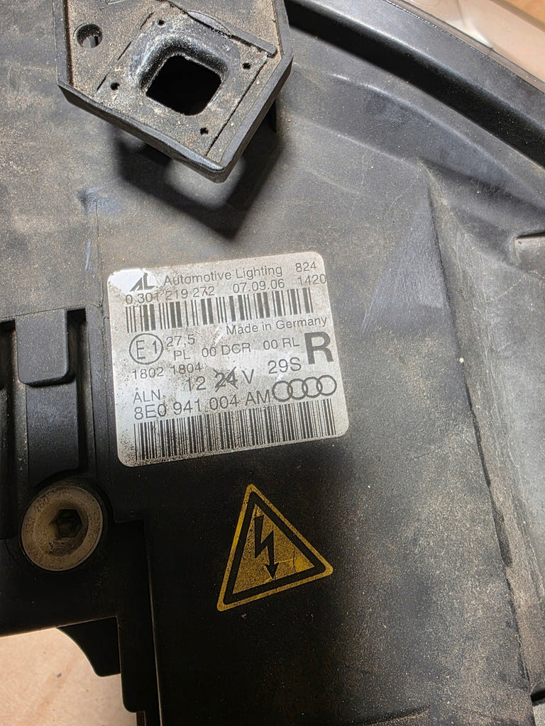 Frontscheinwerfer Audi A4 B7 8E0941003AM Xenon Ein Stück (Rechts oder Links) SCH5921781598mw
