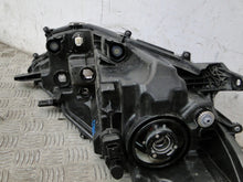 Load image into Gallery viewer, Frontscheinwerfer Toyota Yaris Xenon Ein Stück (Rechts oder Links) Headlight