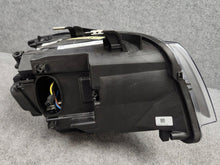 Laden Sie das Bild in den Galerie-Viewer, Frontscheinwerfer BMW 3 E91 E90 6264310002SCZ 6942739 7161671 Links Headlight SCH3021508889dz