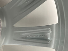 Load image into Gallery viewer, 1x Alufelge 18 Zoll 7.0&quot; 5x112 44ET 3V0601025AL Skoda Superb Iii Rim Wheel