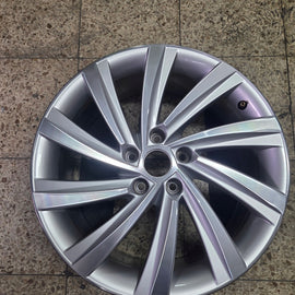1x Alufelge 18 Zoll 7.5