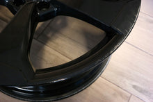 Laden Sie das Bild in den Galerie-Viewer, 1x Alufelge 20 Zoll 9.0&quot; 5x112 34ET 8W0601025CF Audi A4 B9 Rim Wheel