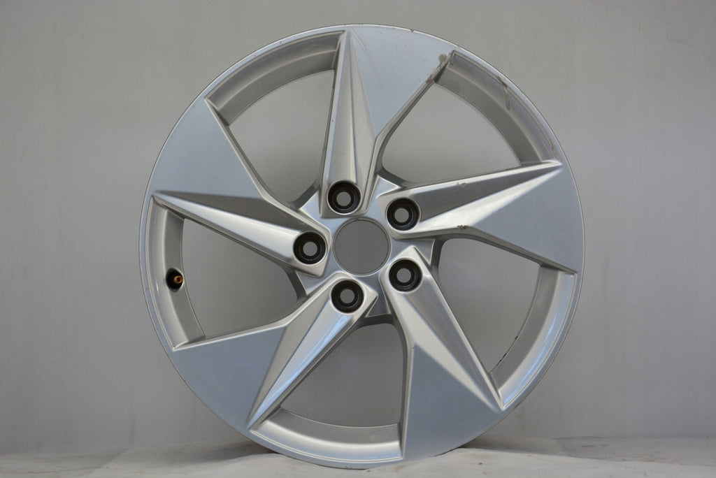 1x Alufelge 17 Zoll 8.0" 5x112 46ET Glanz Silber 8Y0601025 Audi Rim Wheel