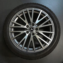 Laden Sie das Bild in den Galerie-Viewer, 4x Alufelge 18 Zoll 7.5" 5x112 49ET Glanz Silber A1774010600 Mercedes-Benz Cla FEL3600064363li