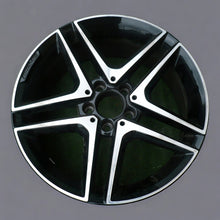 Laden Sie das Bild in den Galerie-Viewer, 1x Alufelge 18 Zoll 8.0&quot; 5x112 48ET A1764010000 Mercedes-Benz Cla Rim Wheel