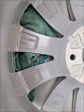 Load image into Gallery viewer, 1x Alufelge 18 Zoll 7.5&quot; 5x120 45ET 2H0601025AH VW Amarok Transporter Rim Wheel