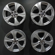 Laden Sie das Bild in den Galerie-Viewer, 4x Alufelge 18 Zoll 8.0" 5x112 38ET Glanz Silber Mercedes-Benz Superb Iii FEL2768506020wm