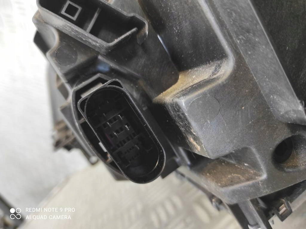 Frontscheinwerfer VW Touran 030129923400 5TB941082A Full LED Rechts Headlight