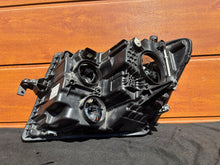 Laden Sie das Bild in den Galerie-Viewer, Frontscheinwerfer VW Crafter 7C1941006 Rechts Scheinwerfer Headlight SCH1543130885op