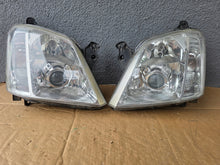 Laden Sie das Bild in den Galerie-Viewer, Frontscheinwerfer Opel Meriva A 93321055 93321054 Ein Satz Headlight SCH5913913487ip