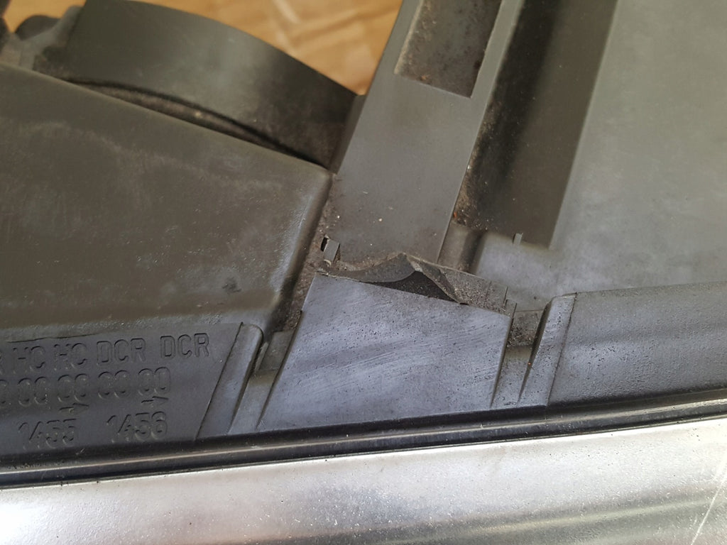 Frontscheinwerfer VW Touran 1T0941031F Xenon Ein Stück (Rechts oder Links)