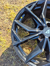 Load image into Gallery viewer, 1x Alufelge 19 Zoll 8.0" 5x114.3 50ET Glanz Schwarz Rim Wheel FEL2264584582yy