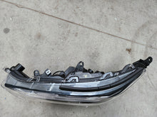 Laden Sie das Bild in den Galerie-Viewer, Frontscheinwerfer Toyota Rav 4 Full LED Links Scheinwerfer Headlight SCH6820178216mz