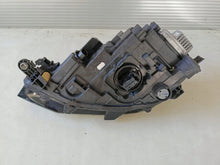 Laden Sie das Bild in den Galerie-Viewer, Frontscheinwerfer VW T-Cross 2GM941036 Full LED Rechts Scheinwerfer Headlight
