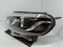Laden Sie das Bild in den Galerie-Viewer, Frontscheinwerfer Toyota Proace 980858998-00 00197192-10 LED Links Headlight SCH4764800738eq