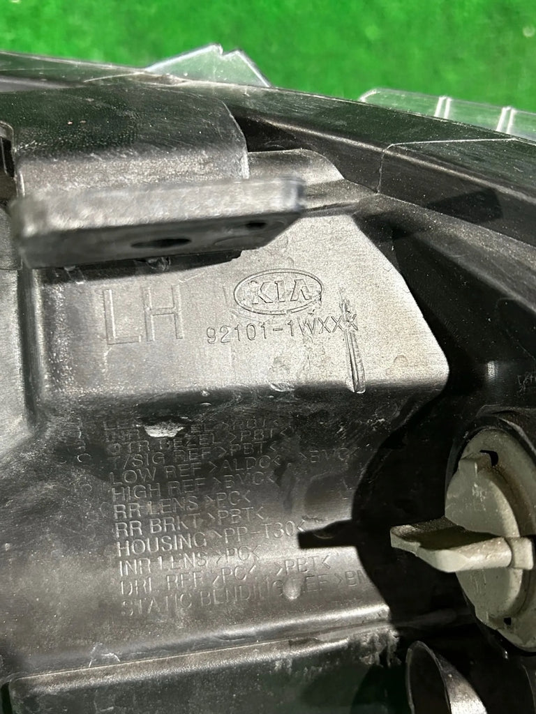 Frontscheinwerfer Kia Rio III 921011WXXX Links Scheinwerfer Headlight SCH7604925662mw