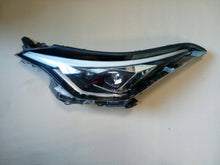 Laden Sie das Bild in den Galerie-Viewer, Frontscheinwerfer Toyota Chr C-Hr 81150-F4280 LED Links Scheinwerfer Headlight SCH7430405555vs