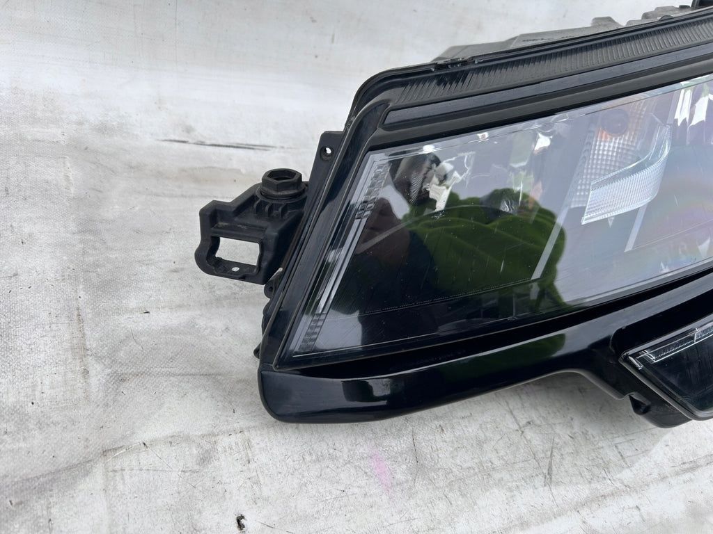 Frontscheinwerfer Skoda Karoq 57B941015A Links Scheinwerfer Headlight SCH6183399084jj