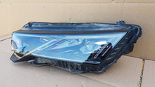 Laden Sie das Bild in den Galerie-Viewer, Frontscheinwerfer Skoda Octavia IV 5E4941035 Full LED Links Headlight SCH1387882157of