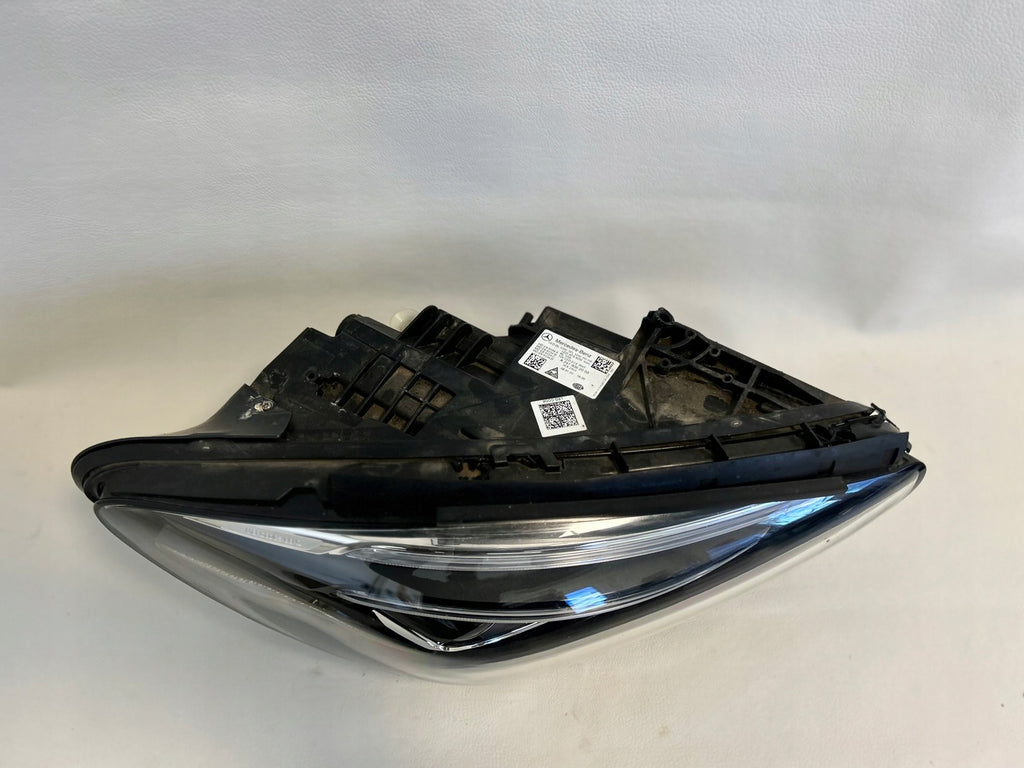 Frontscheinwerfer Mercedes-Benz W247 A2479062003 LED Rechts Headlight