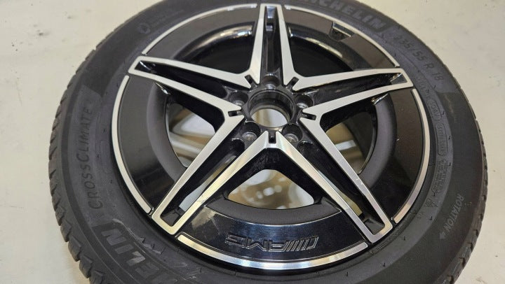 1x Alufelge 18 Zoll A2434011700 Mercedes-Benz Eqa Rim Wheel FEL8195210897au