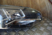 Laden Sie das Bild in den Galerie-Viewer, Frontscheinwerfer VW Polo 2G1941006 Rechts Scheinwerfer Headlight