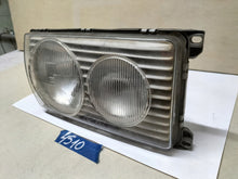 Laden Sie das Bild in den Galerie-Viewer, Frontscheinwerfer Mercedes-Benz 123 Rechts Scheinwerfer Headlight SCH1332348319dr